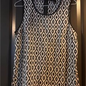 Forever 21 Black and White Graphic Sleeveless Tank Top